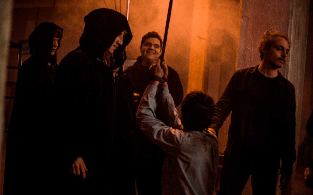 Martín Basterretche rodando Devoto la invasión silenciosa