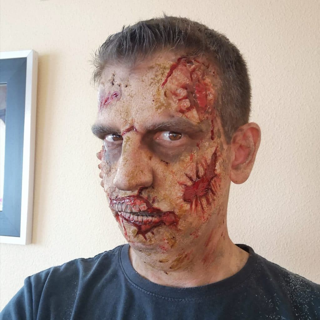 David maquillado de Zombie para un cumpleaños